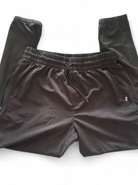 Black Athletic Jogger Shorts with Elastic Waist